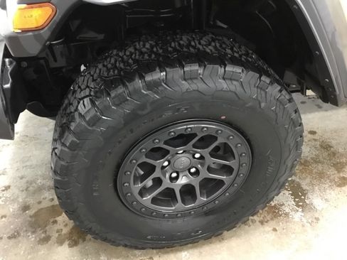 Used 2022 Jeep Wrangler Unlimited Rubicon w/ Xtreme Recon 35" Tire Package AWD/4WD image 4