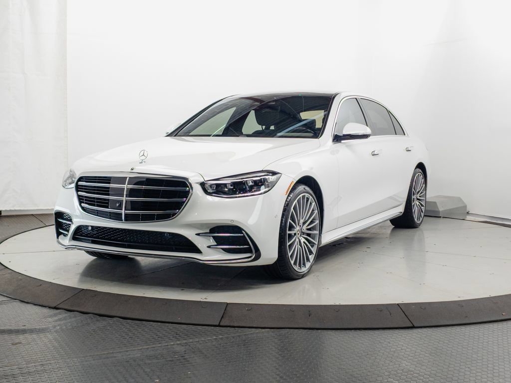Used 2024 Mercedes-Benz S 580 4MATIC Sedan image 3