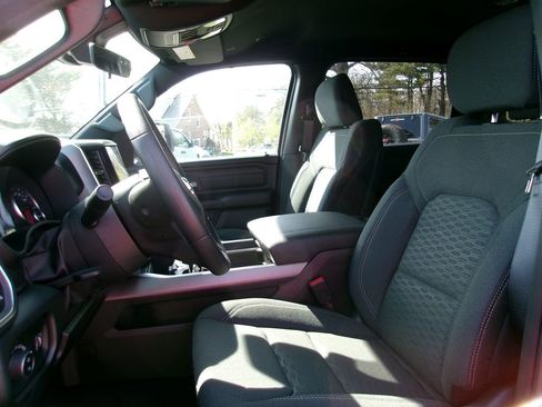 New 2026 RAM 1500 Express AWD/4WD image 6
