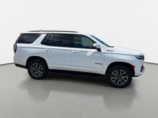 Used 2023 Chevrolet Tahoe Z71 w/ Luxury Package AWD/4WD video 3