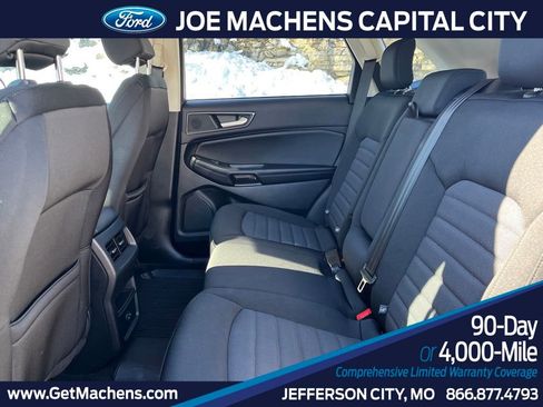 Certified 2022 Ford Edge SE w/ Black Appearance Package image 10