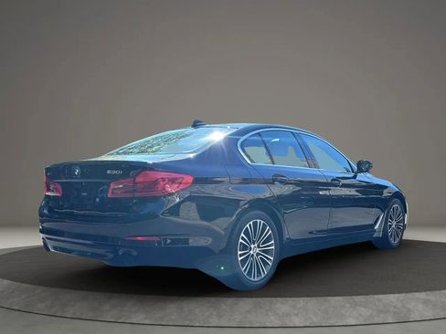 Used 2019 BMW 530i xDrive w/ Convenience Package image 5