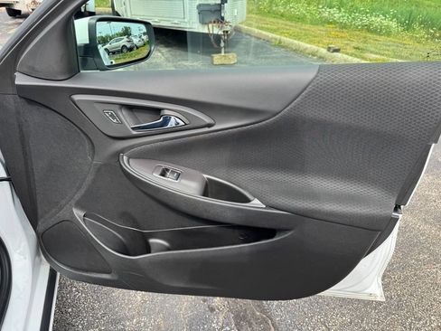 Used 2022 Chevrolet Malibu LT FWD image 19