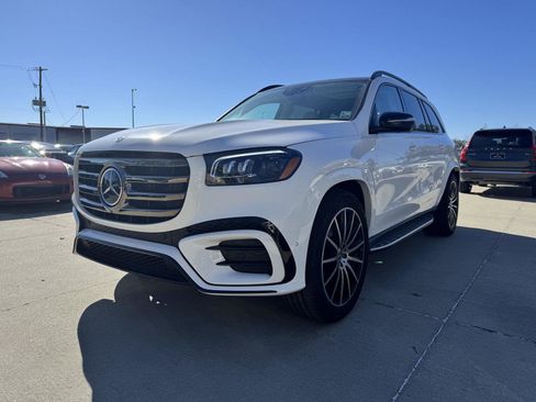 Certified 2026 Mercedes-Benz GLS 450 GLS 450 image 3