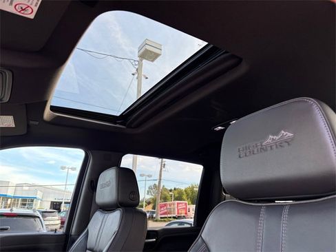 Used 2022 Chevrolet Silverado 3500 High Country image 29