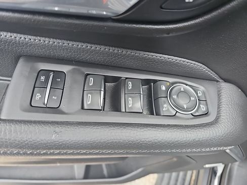 Certified 2022 GMC Yukon Denali w/ Max Trailering Package AWD/4WD image 35