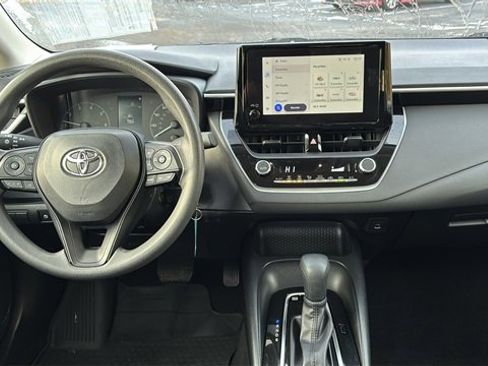 Used 2024 Toyota Corolla LE image 9