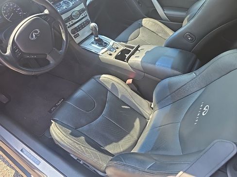 Used 2014 INFINITI Q60 Convertible w/ Premium Package RWD image 12