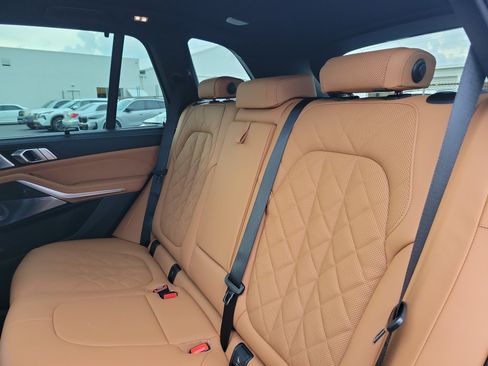 New 2026 BMW X5 M60i AWD/4WD image 8