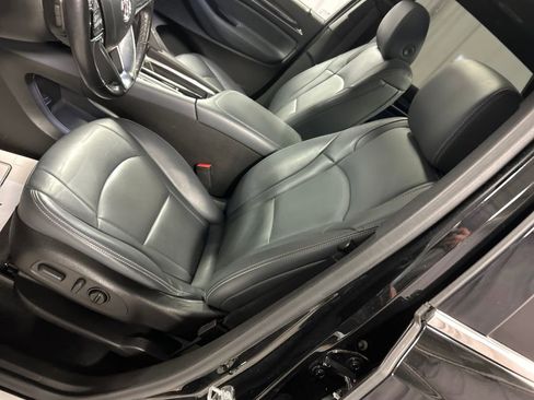 Used 2023 Buick Enclave Essence w/ Experience Buick Package image 12