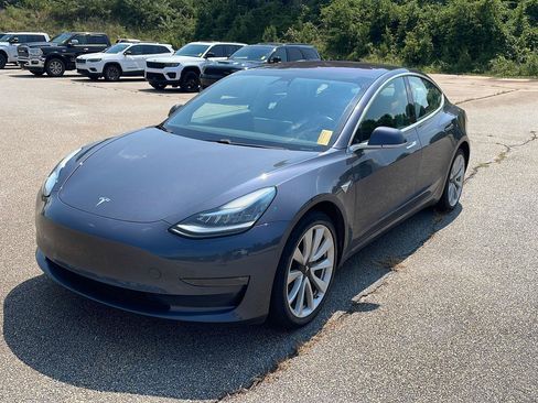 Used 2018 Tesla Model 3 Long Range RWD image 1