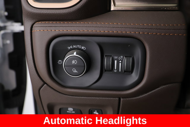 Used 2025 RAM 1500 Limited AWD/4WD image 21