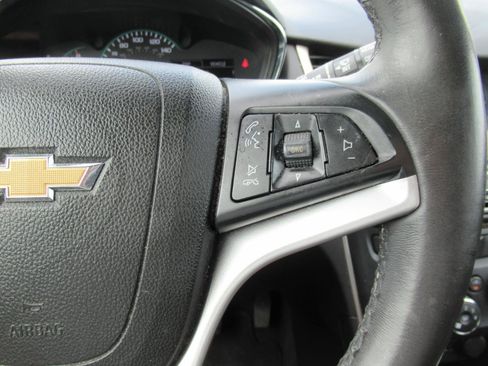 Certified 2018 Chevrolet Trax LT w/ Sun & Sound Package AWD/4WD image 26