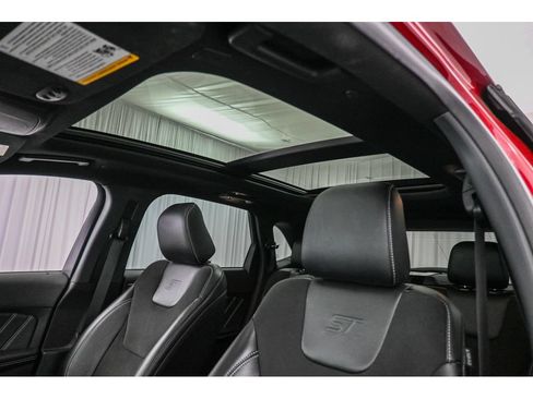 Used 2022 Ford Edge ST w/ Equipment Group 401A AWD/4WD image 37