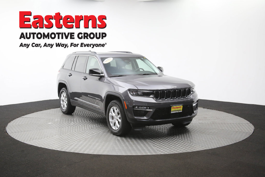 Used 2023 Jeep Grand Cherokee Limited AWD/4WD image 54