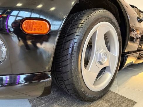 Used 1994 Dodge Viper RT/10 image 31