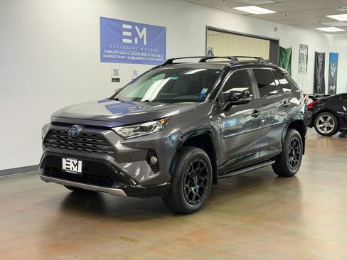 Used 2020 Toyota RAV4 XSE AWD/4WD image 12