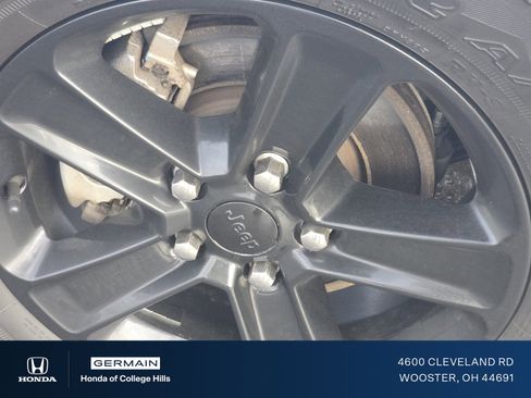 Used 2022 Jeep Wrangler Unlimited Sport image 13