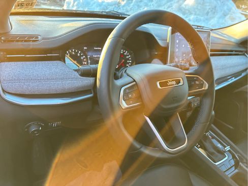 Used 2022 Jeep Compass Latitude w/ Convenience Group image 8