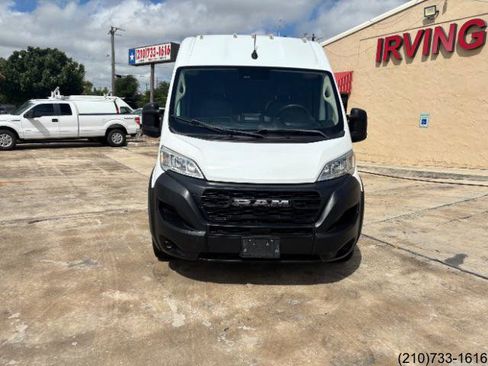 Used 2023 RAM ProMaster 2500 FWD image 2