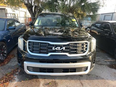 Used 2025 Kia Telluride SX image 2