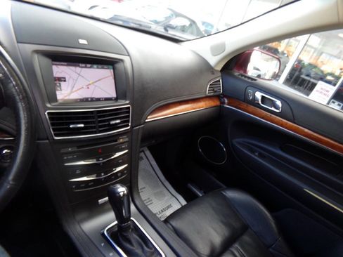 Used 2014 Lincoln MKT AWD w/ Equipment Group 201A image 72