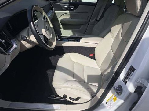Used 2023 Volvo S60 B5 Plus AWD/4WD image 4