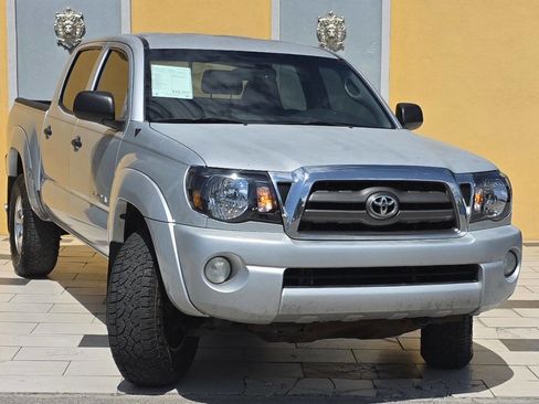 Used 2009 Toyota Tacoma PreRunner RWD image 2