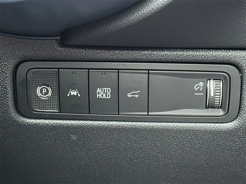 New 2026 Chevrolet Equinox EV LT image 31