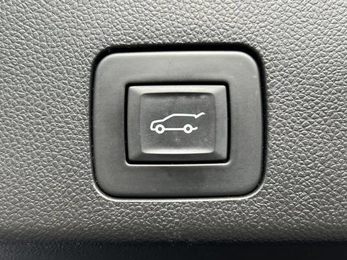 Used 2024 Buick Encore GX Preferred w/ Comfort Package AWD/4WD image 35