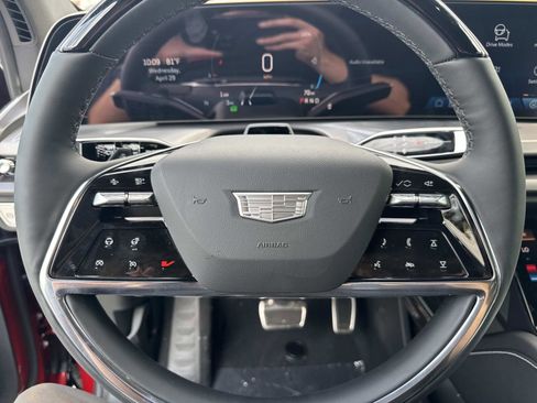 New 2026 Cadillac Vistiq Luxury AWD/4WD image 30