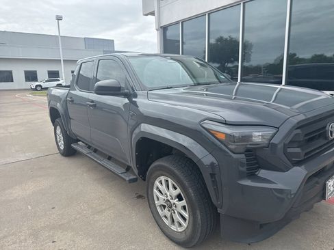 Used 2025 Toyota Tacoma SR RWD image 4
