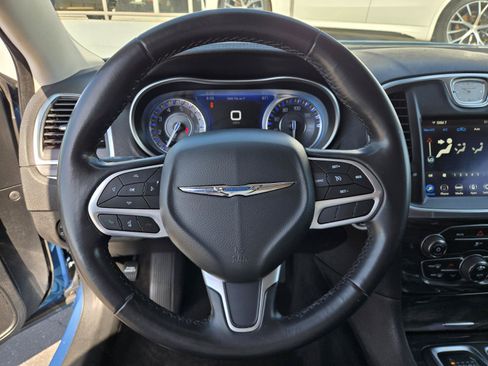 Used 2021 Chrysler 300 Touring w/ Sport Appearance Package RWD image 15