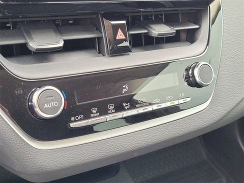 Certified 2023 Toyota Corolla LE image 18