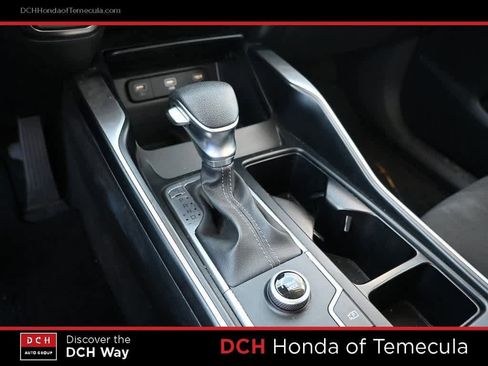 Used 2023 Kia Sorento LX image 11