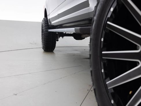 Used 2018 Ford F150 XLT w/ Equipment Group 302A Luxury image 21