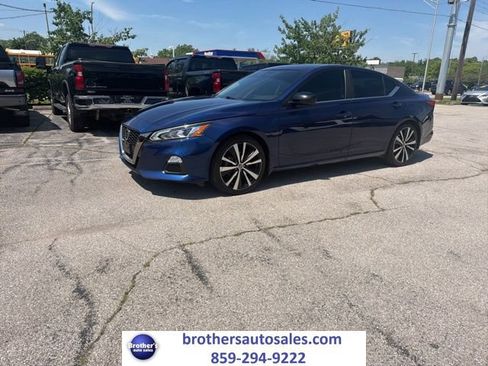 Used 2022 Nissan Altima 2.5 SR FWD image 1