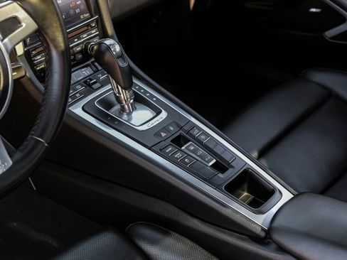 Used 2014 Porsche 911 Carrera image 19