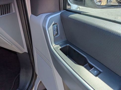 Used 2023 Ford F150 XLT RWD image 26