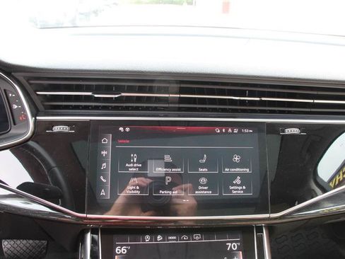 Used 2023 Audi Q7 3.0T Premium Plus w/ Premium Plus Package AWD/4WD image 35