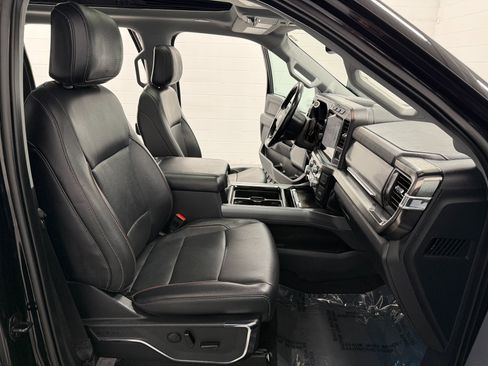 Used 2023 Ford F250 Lariat w/ Lariat Ultimate Package image 17