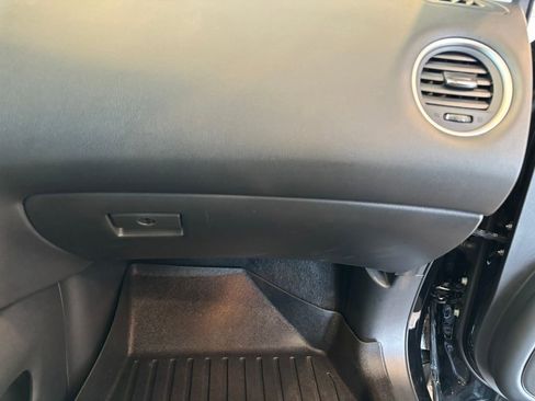 Used 2019 Nissan Pathfinder SL AWD/4WD image 35