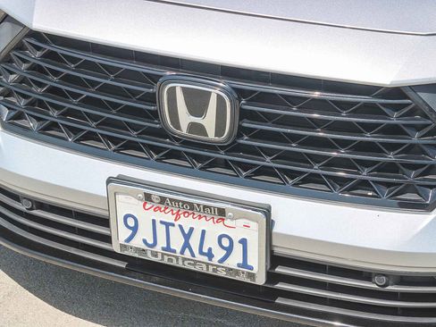 Used 2023 Honda Accord EX-L image 5