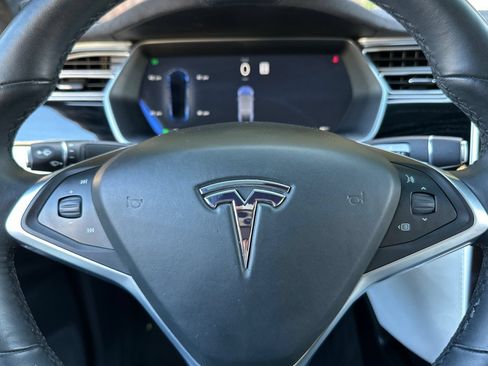 Used 2017 Tesla Model X 100D AWD/4WD image 23