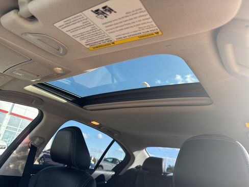 Used 2016 INFINITI Q50 Premium w/ Driver Assistance Package image 8