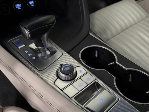 Used 2022 Genesis G70 3.3T image 29