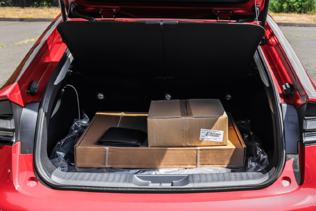 New 2026 Toyota Prius Plug-In Hybrid FWD image 9