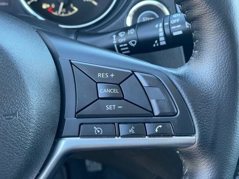 Certified 2022 Nissan Rogue Sport SV AWD/4WD image 13