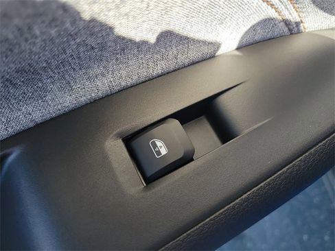 Certified 2022 Jeep Compass Latitude image 16