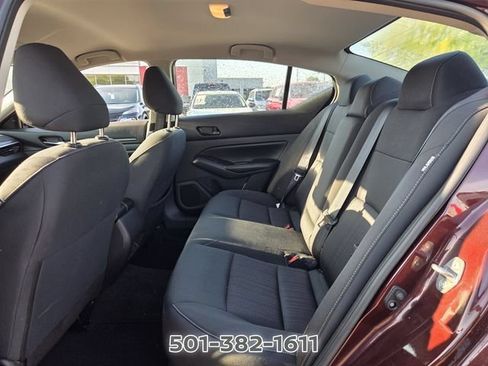 Used 2025 Nissan Altima 2.5 SV FWD image 10